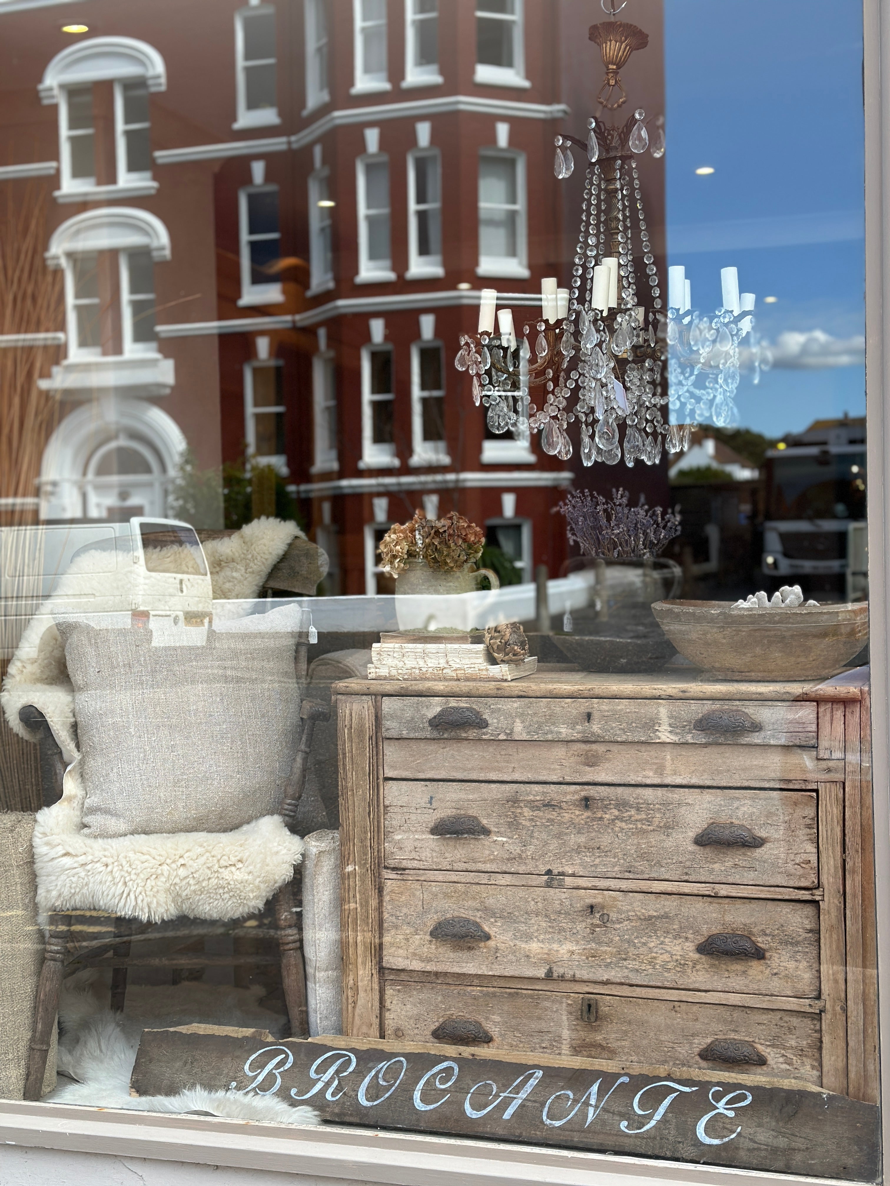 Pine multie drawer unit