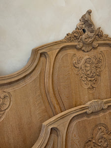 French king size bed
