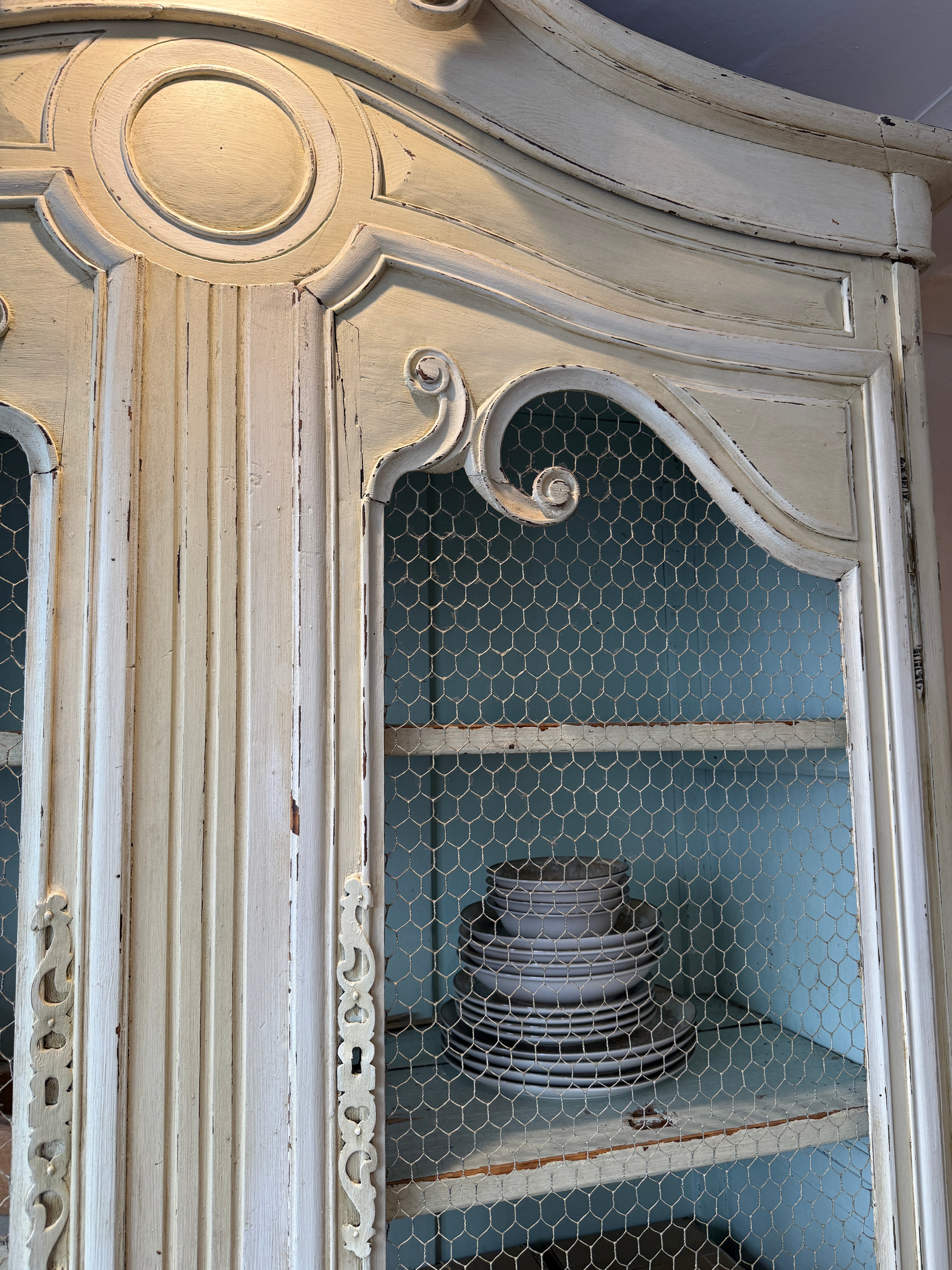 French linen press