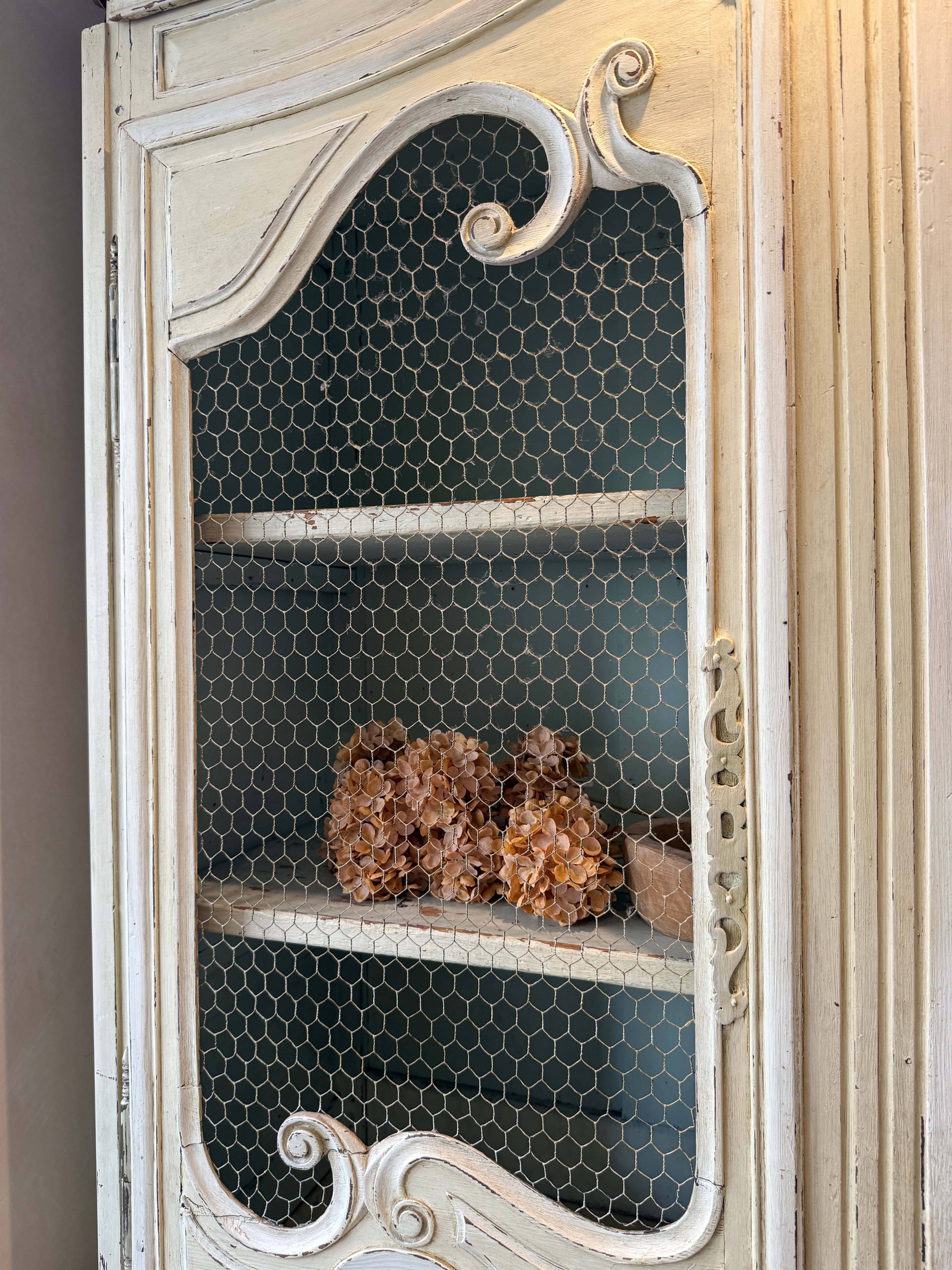 French linen press