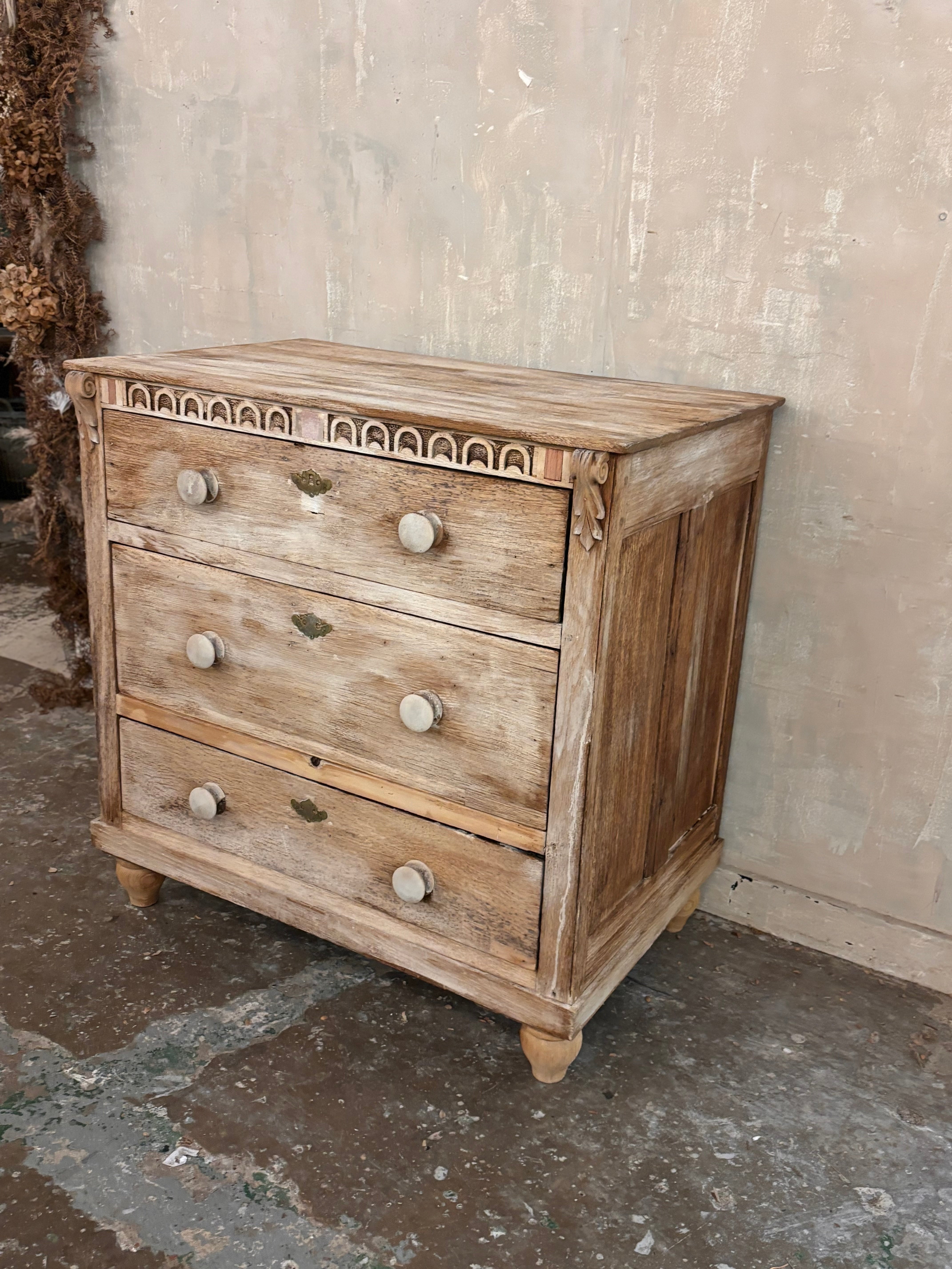 Antique bleached oak chest of drawers