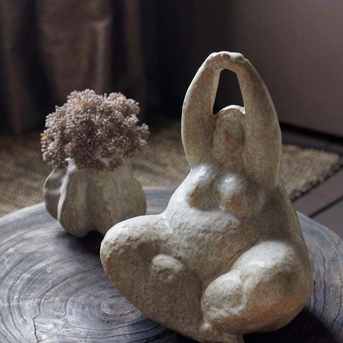 Abigail Ahern Vera Sculpture - Ceramic