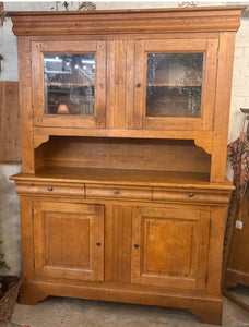 Large oak dressser